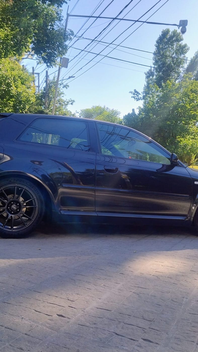 Audi S3 8L con manchones de cardán desarrollados en el taller
